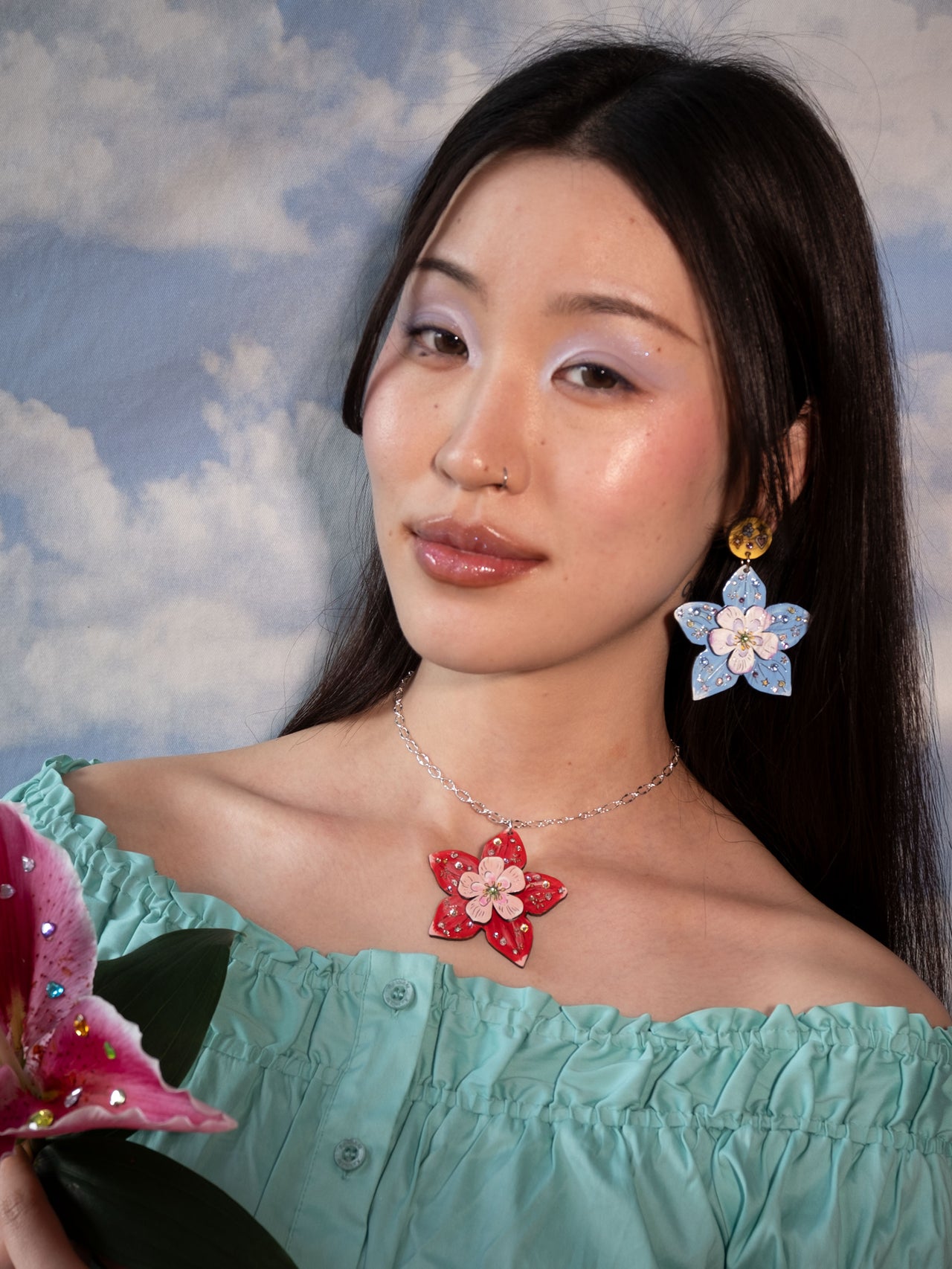 Bedazzled Whimsy Flower in Periwinkle